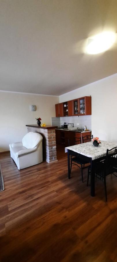 Bastya Apartmanhaz Sárvár Екстериор снимка