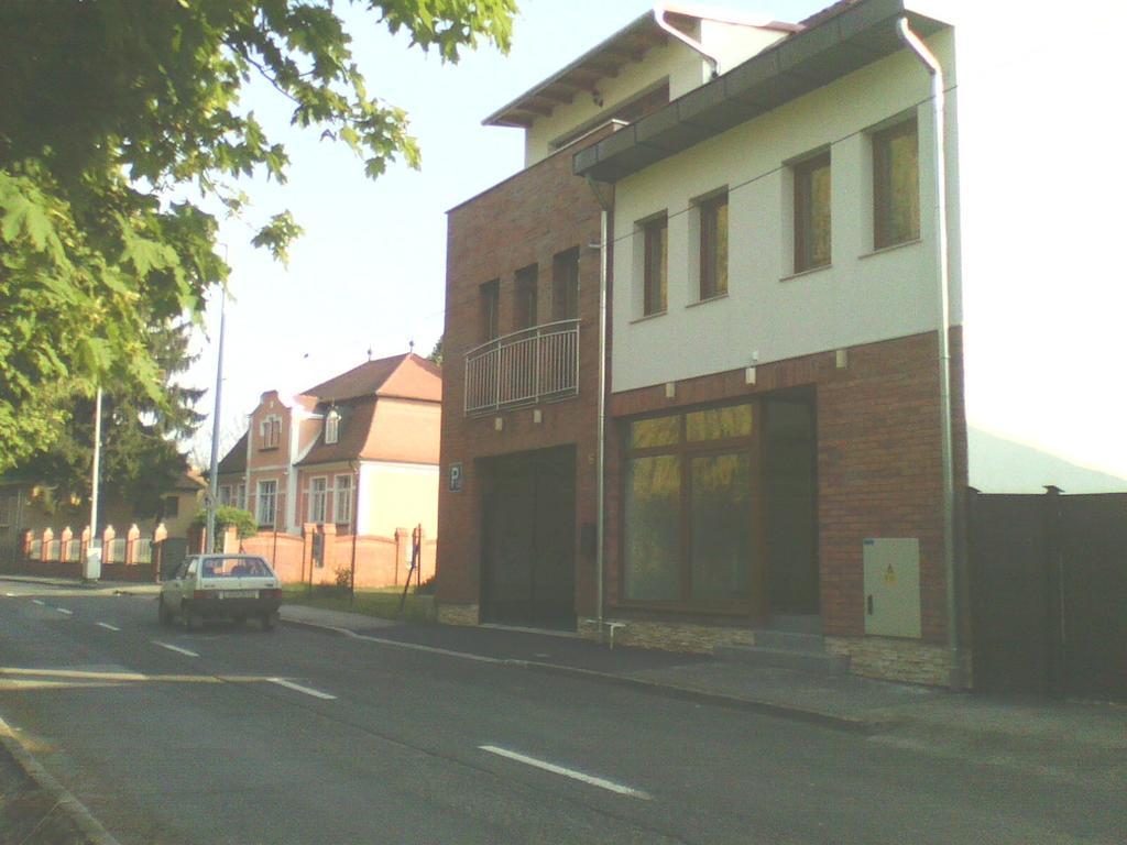Bastya Apartmanhaz Sárvár Екстериор снимка