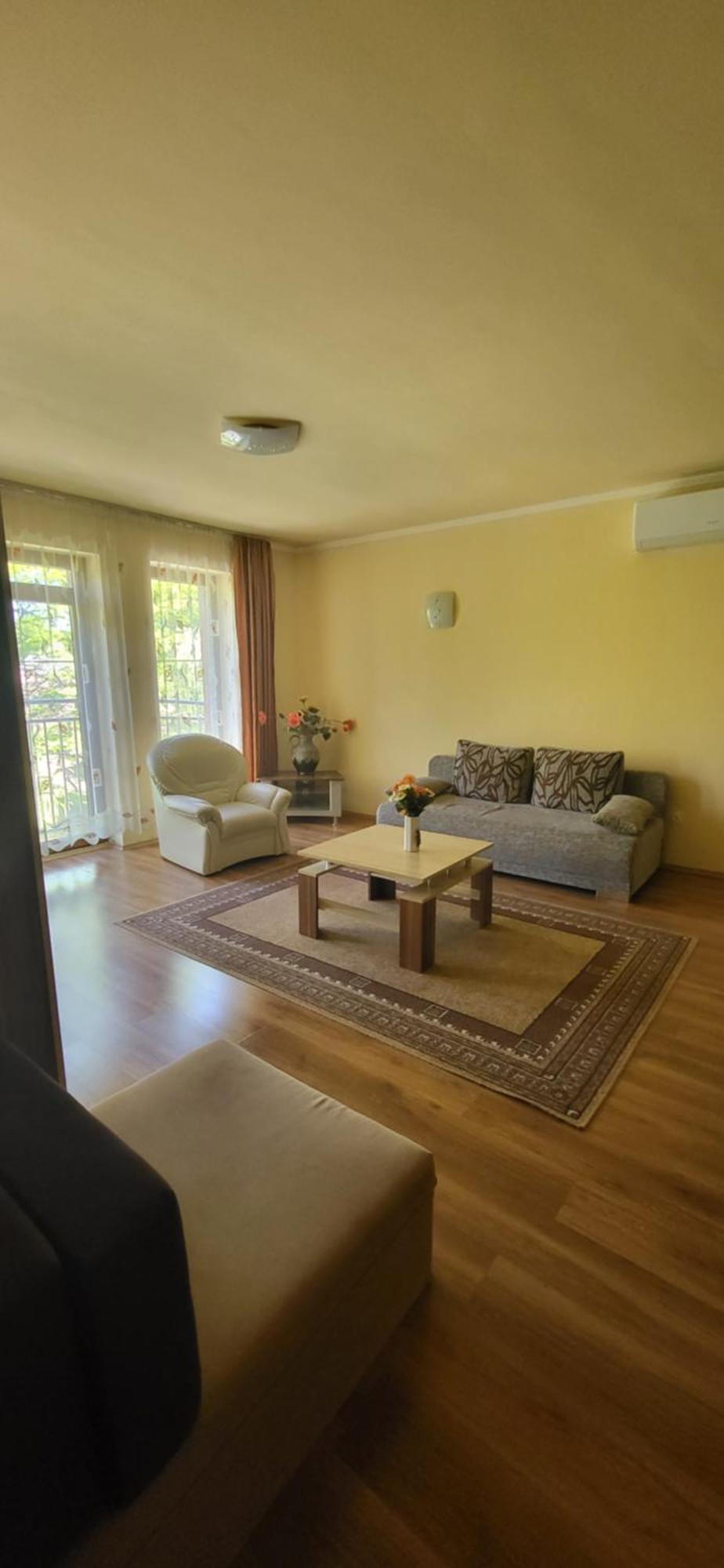 Bastya Apartmanhaz Sárvár Стая снимка