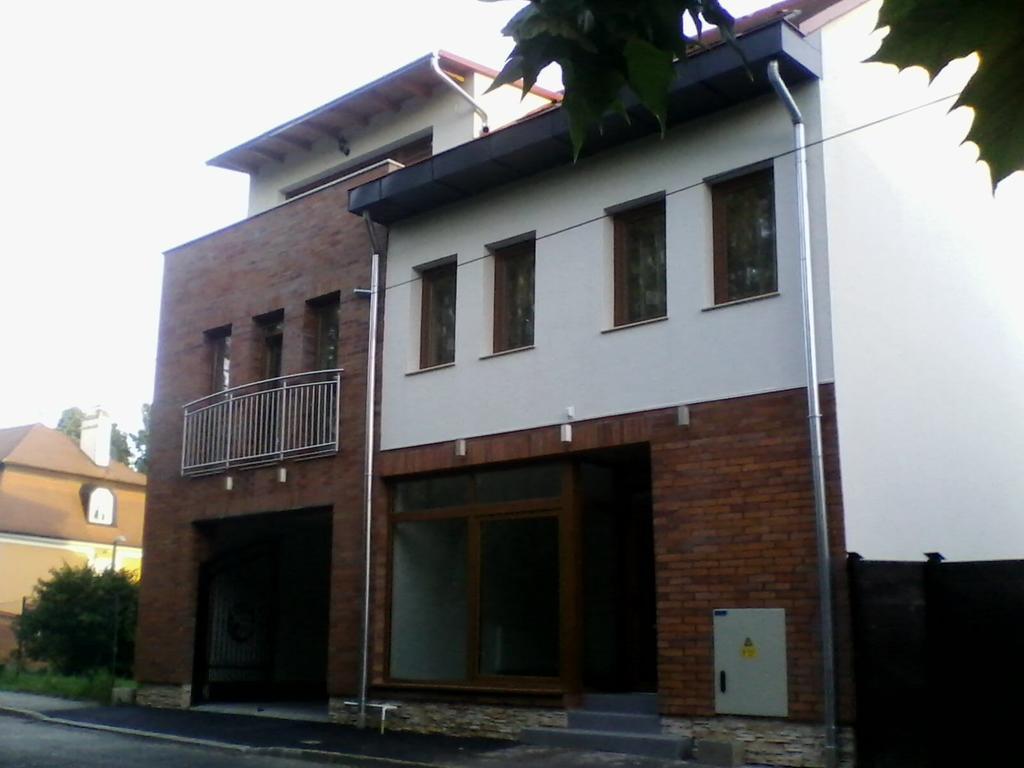 Bastya Apartmanhaz Sárvár Екстериор снимка